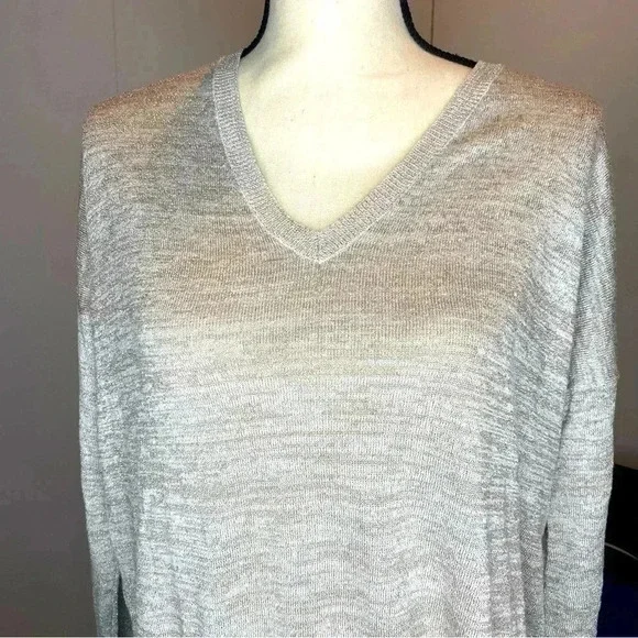 Joie Calee V-Neck Knit Sweater in Beige/Gold Size S - Picture 5 of 13